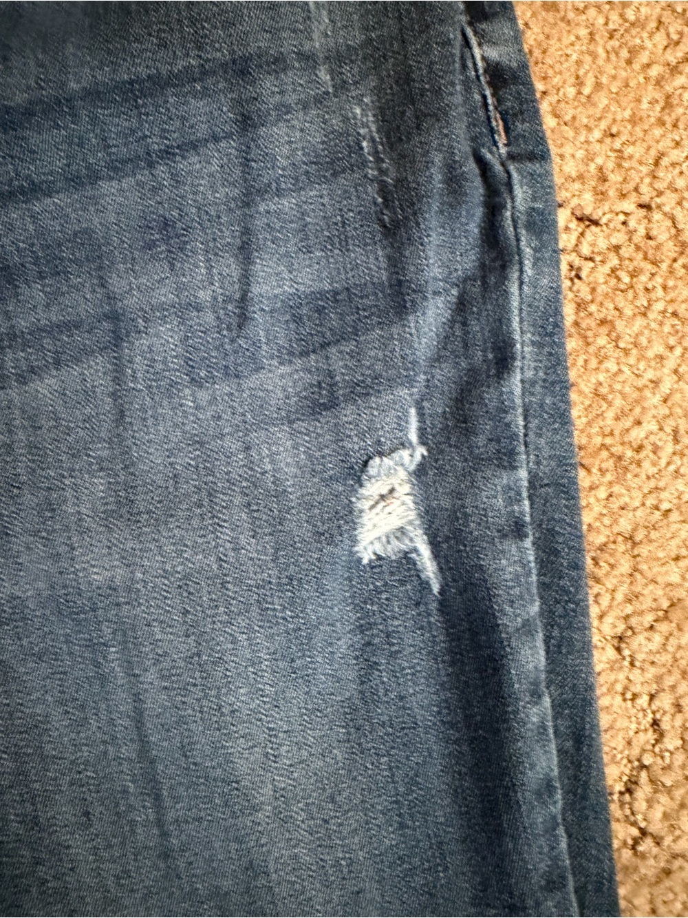 Distressed High-Rise Women's Jeans - Blue - Picture 4 of 6